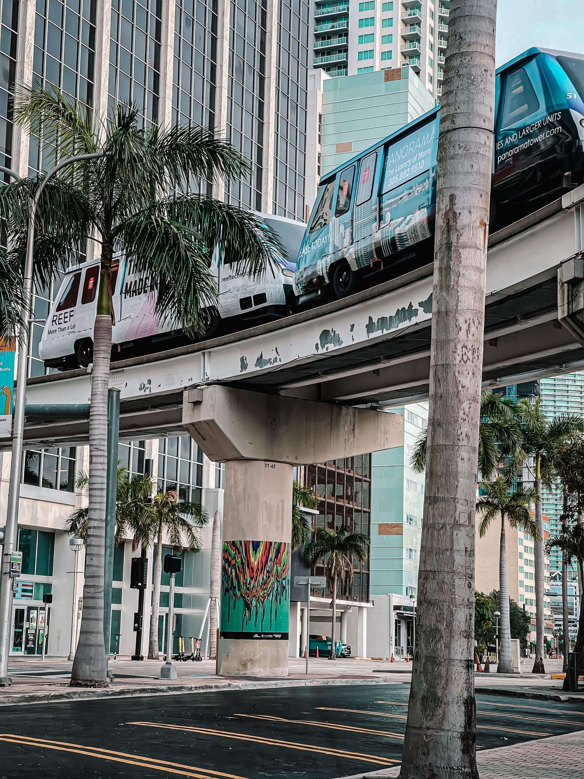 metrorail moving along rail in miami 