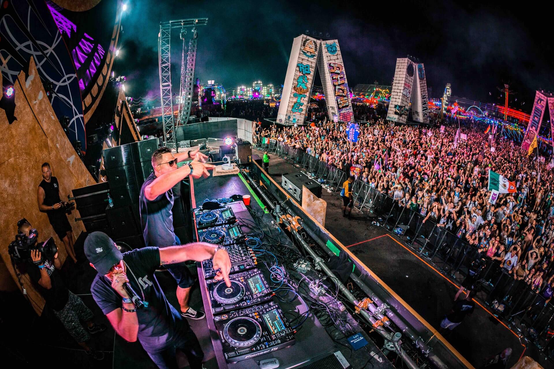 djs playing to a packed crowd at edc las vegas