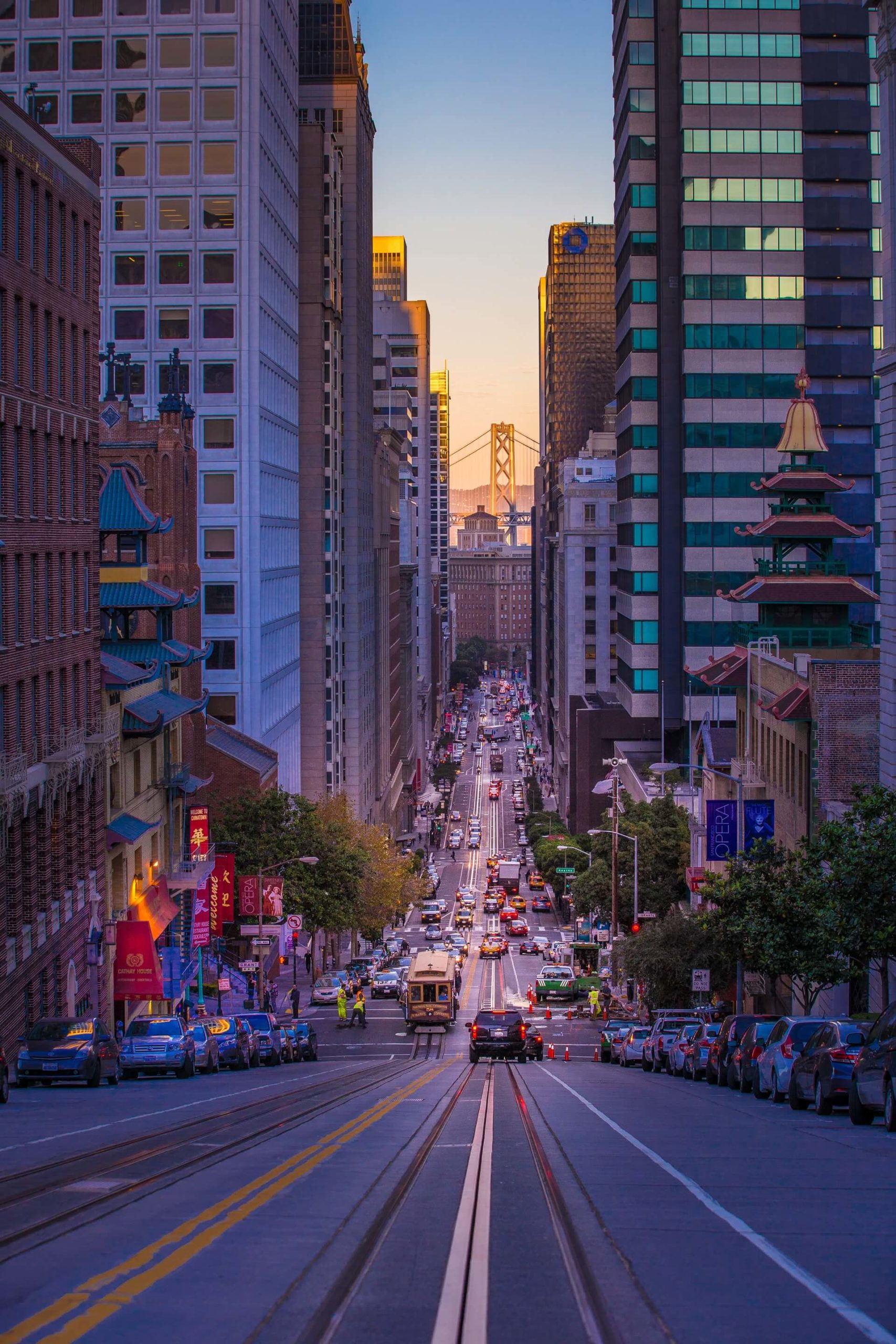 sloped street in san francisco backpacking america