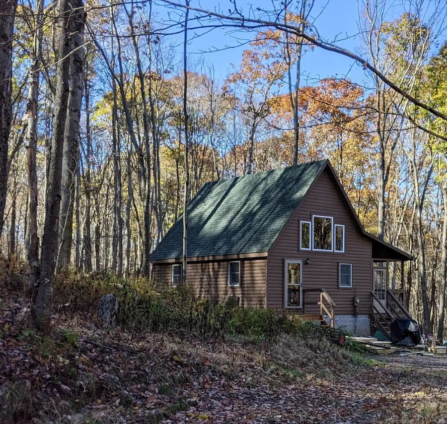 Rustic cabin near Deep Creek, Maryland