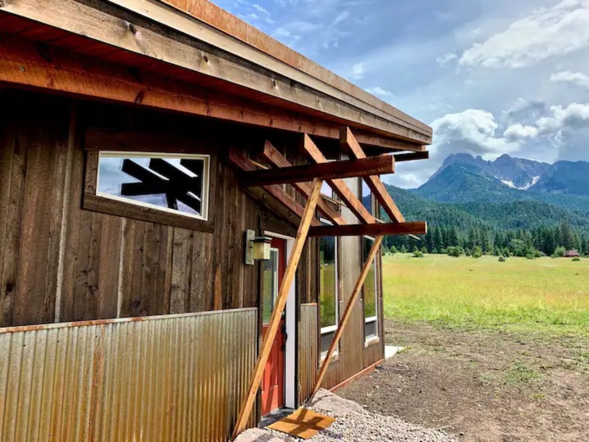 Quaint Cabin at the Foot of the Mountains, Montana