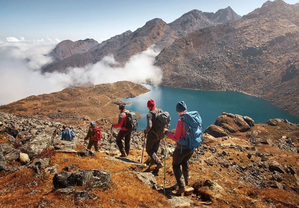 Trek and Teach, Nepal