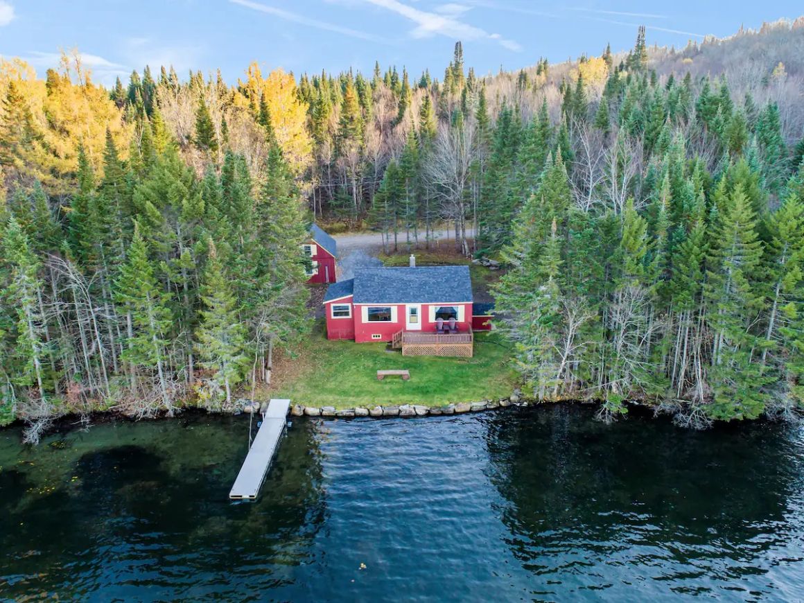 Back Lakefront Cabin, New Hampshire