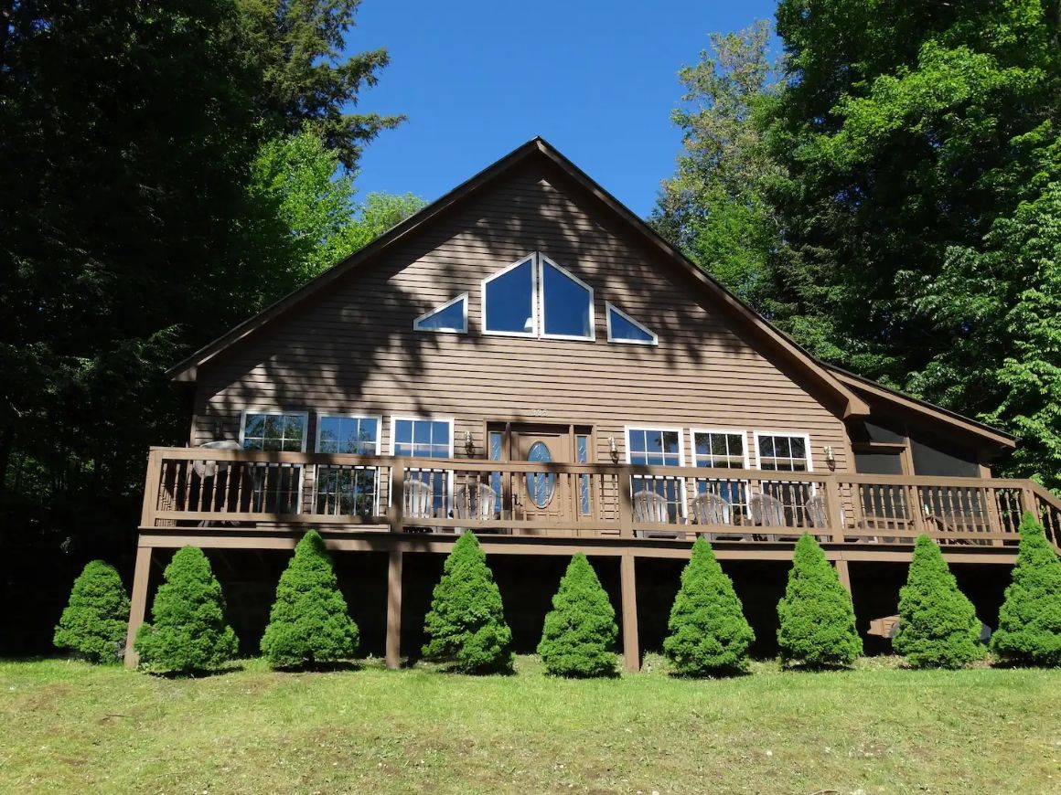 Adirondack Getaway Waterfront Cabin, New York