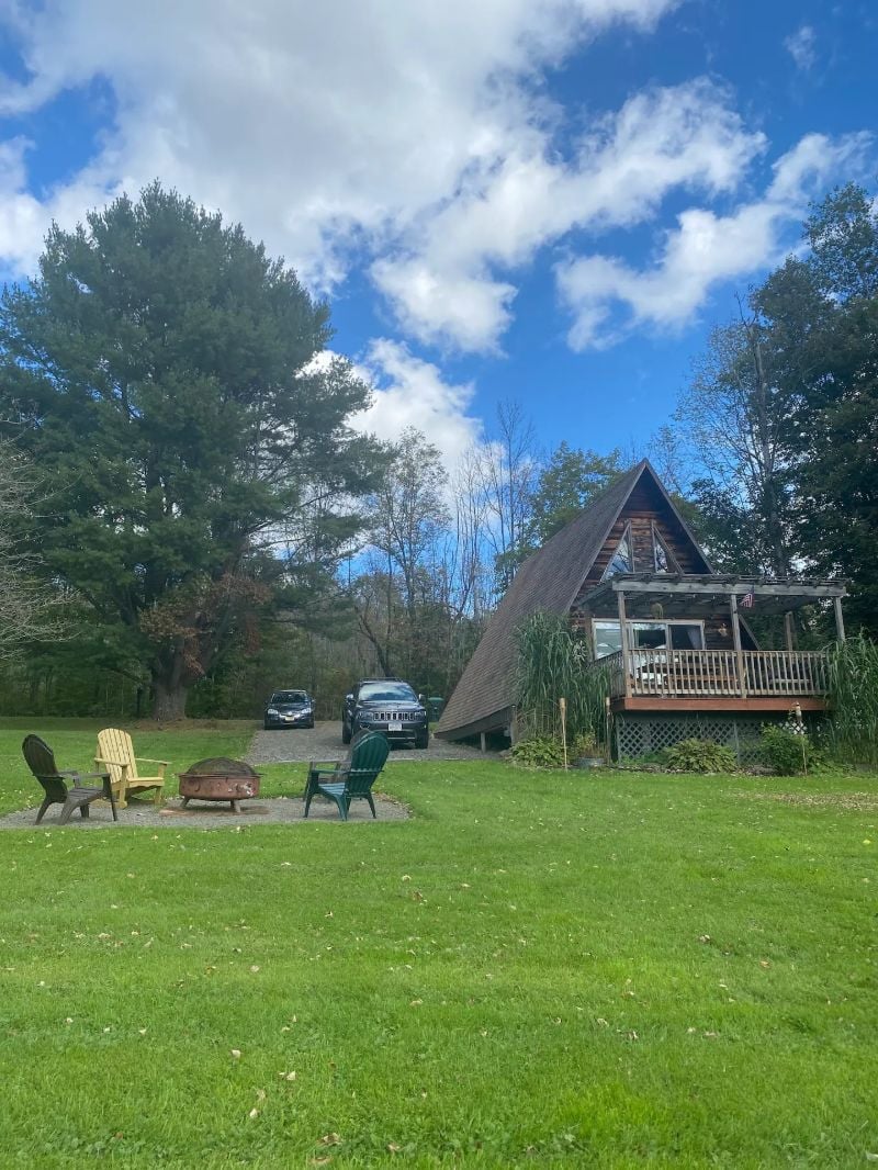 Corners Cabin, New York