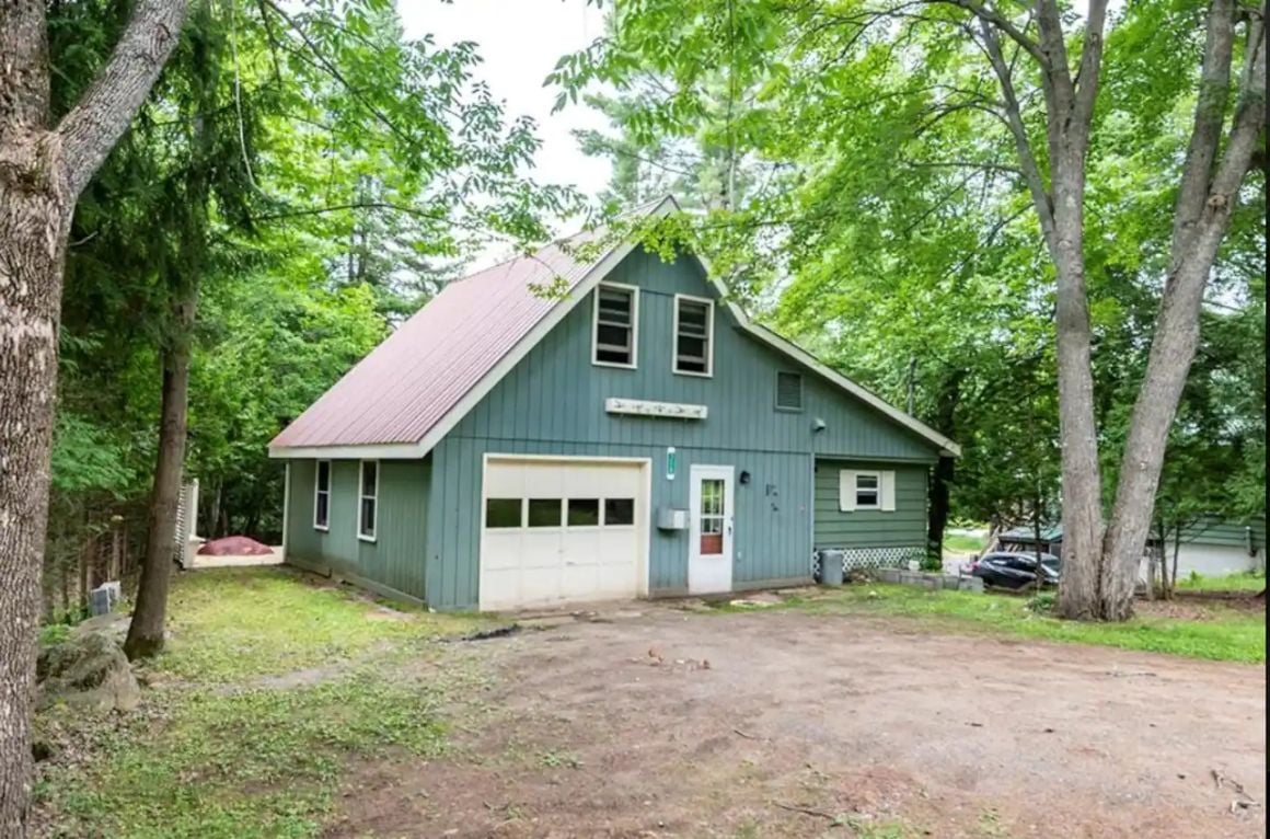 Loft in a Family Cabin, New York