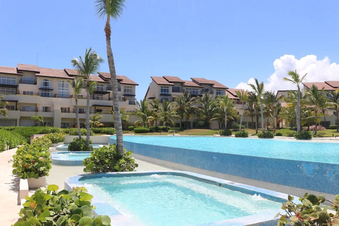 5 Stars romantic beach front condo with a jet tub, Punta Cana 2