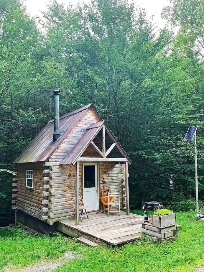 Cozy Log Cabin, Vermont
