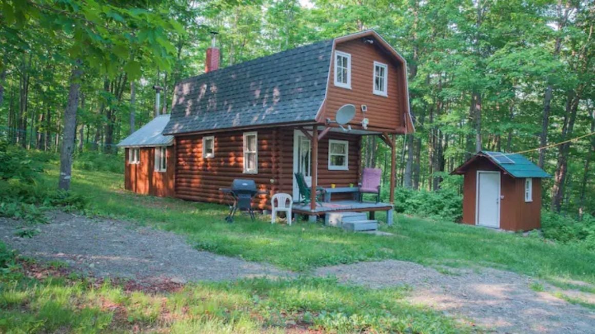 Forest Hut, Canada