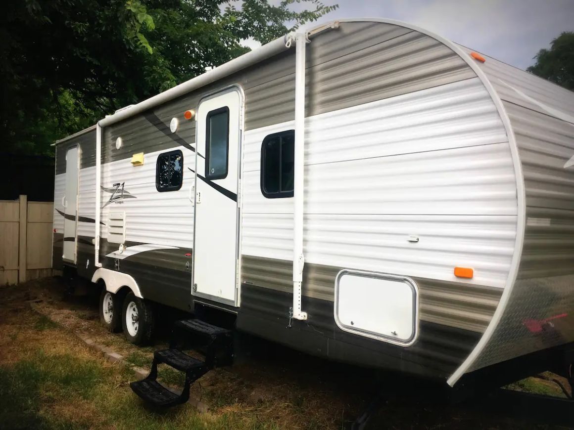 Camper Glamping, Nebraska 