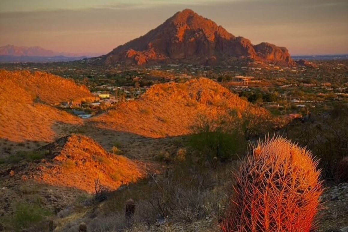 Sunset or Sunrise Hiking in the Sonoran Desert, Phoenix 