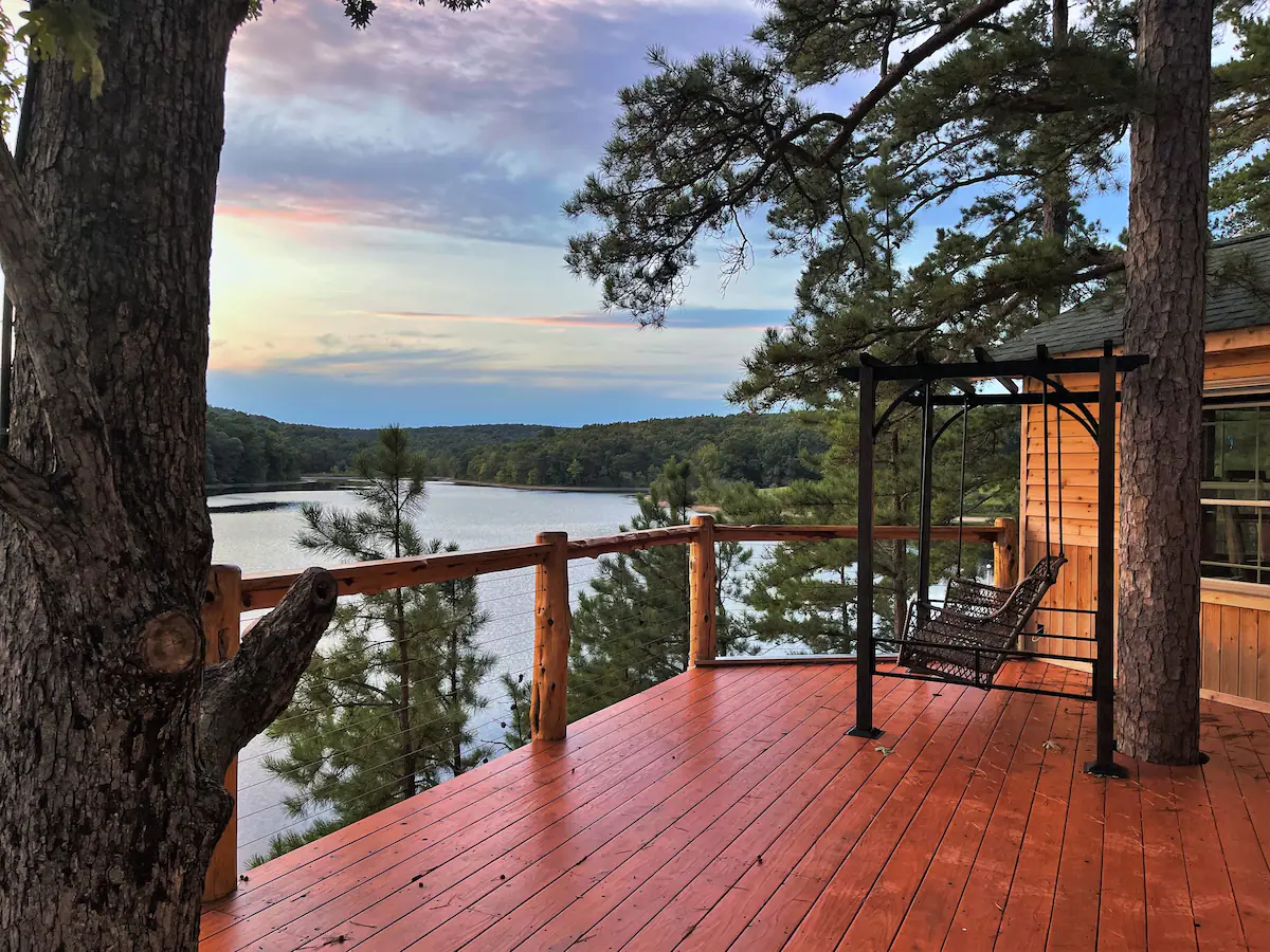 best treehouse in missouri swing and lake in view