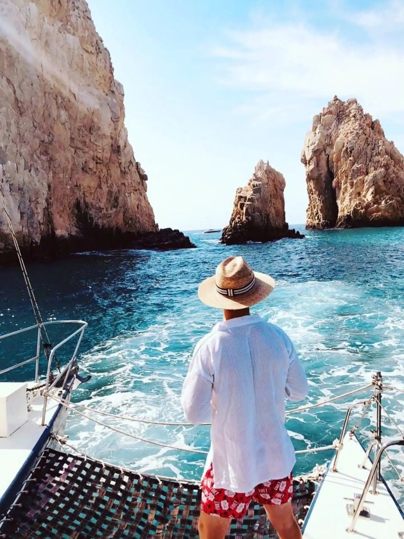 Fun and Romantic Sunset Cruise of Los Cabos, Mexico 