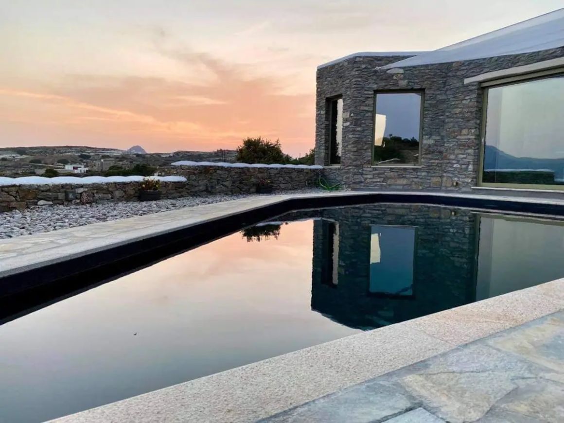 Valerias House, Milos