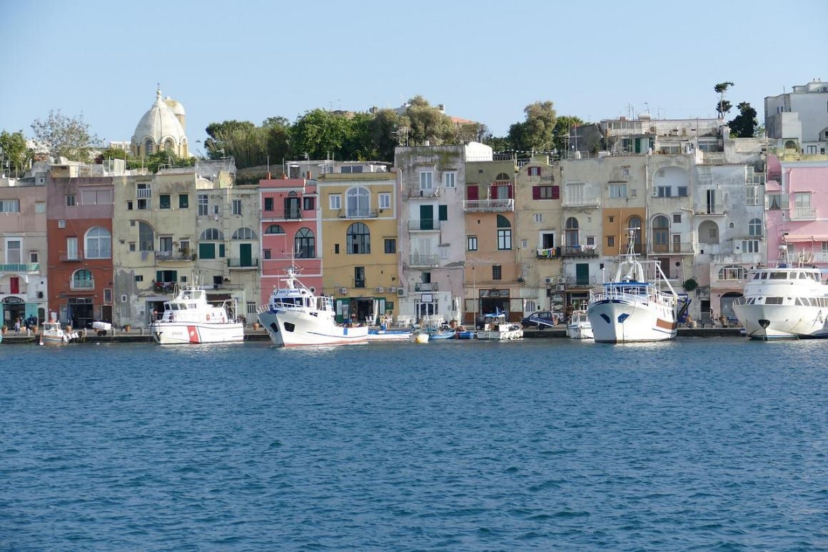 Procida Ischia