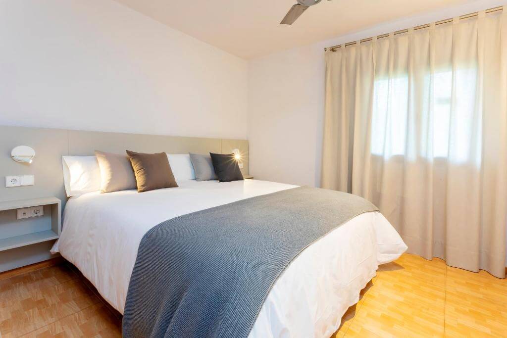Ses Eufabietes Apartments and Restaurant Formentera