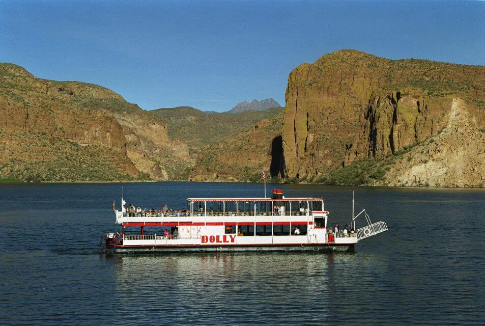 Apache Trail Dolly Steamboat One Day Van Tour