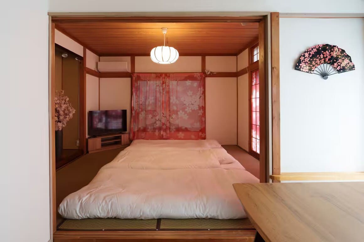 Sakura House