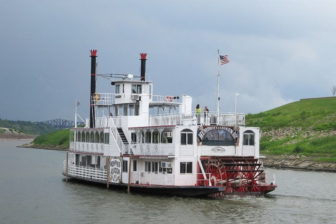 River Paddlewheel Cruise