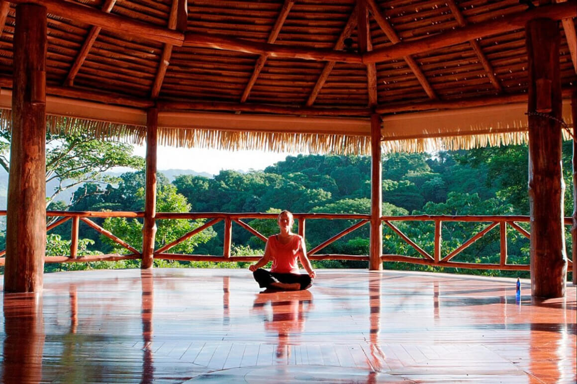 10 STUNNING Spiritual Retreats in Costa Rica (2023 Edition)