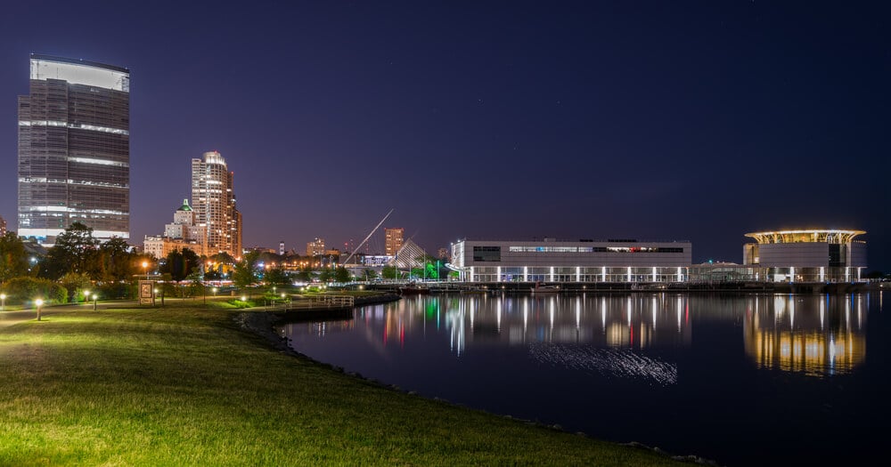 Lakeshore State Park