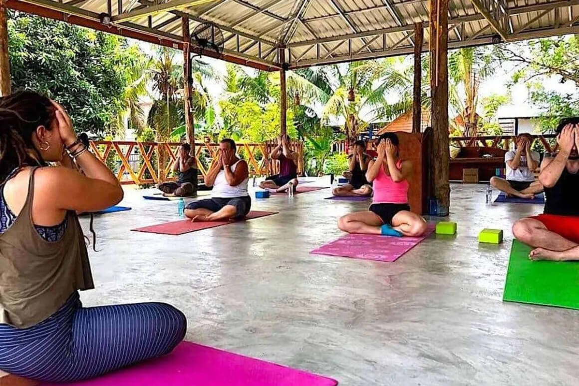 30 Day Yoga Meditation with Muay Thai