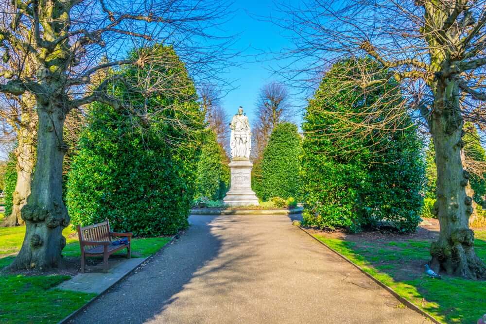 grosvenor park statue on a bright sunny day