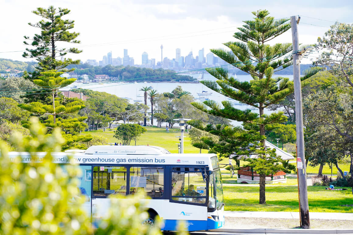 how to get around Australia cheap