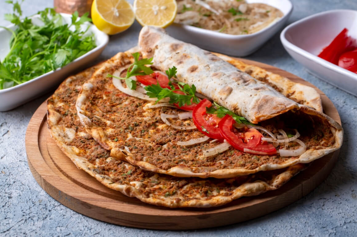 Food in Istanbul Lahmacun