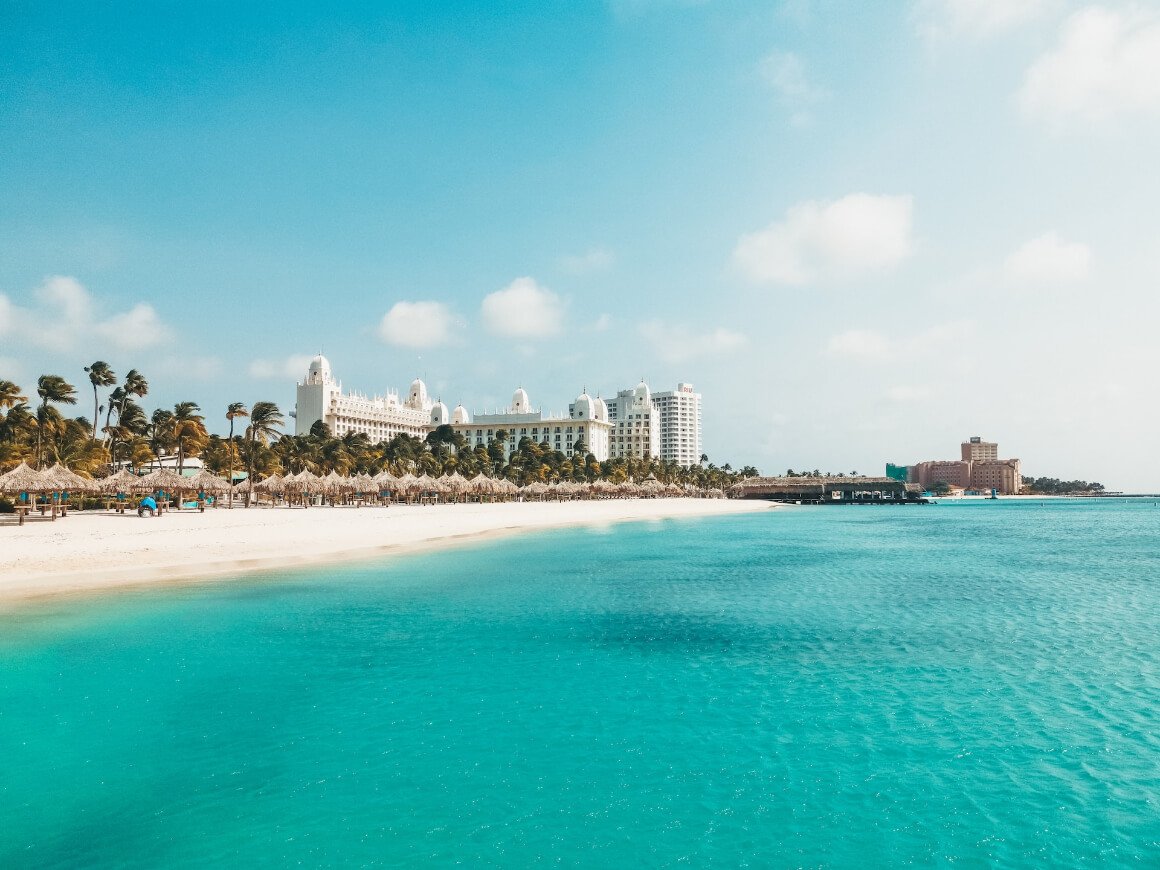 tips to save money in Aruba