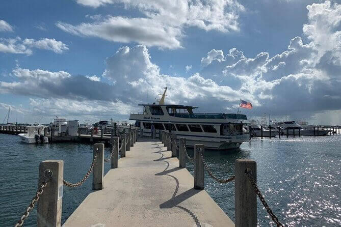 Enjoy a Lunch Cruise around Jupiter Island