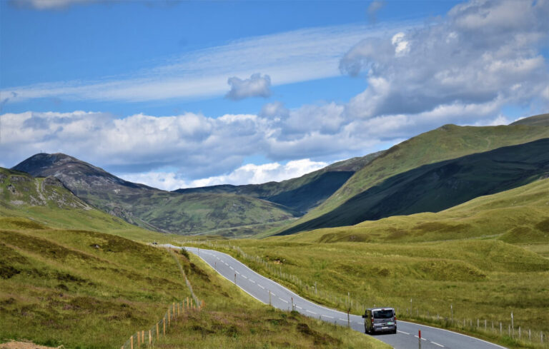 Renting a Car in Scotland – ULTIMATE Guide