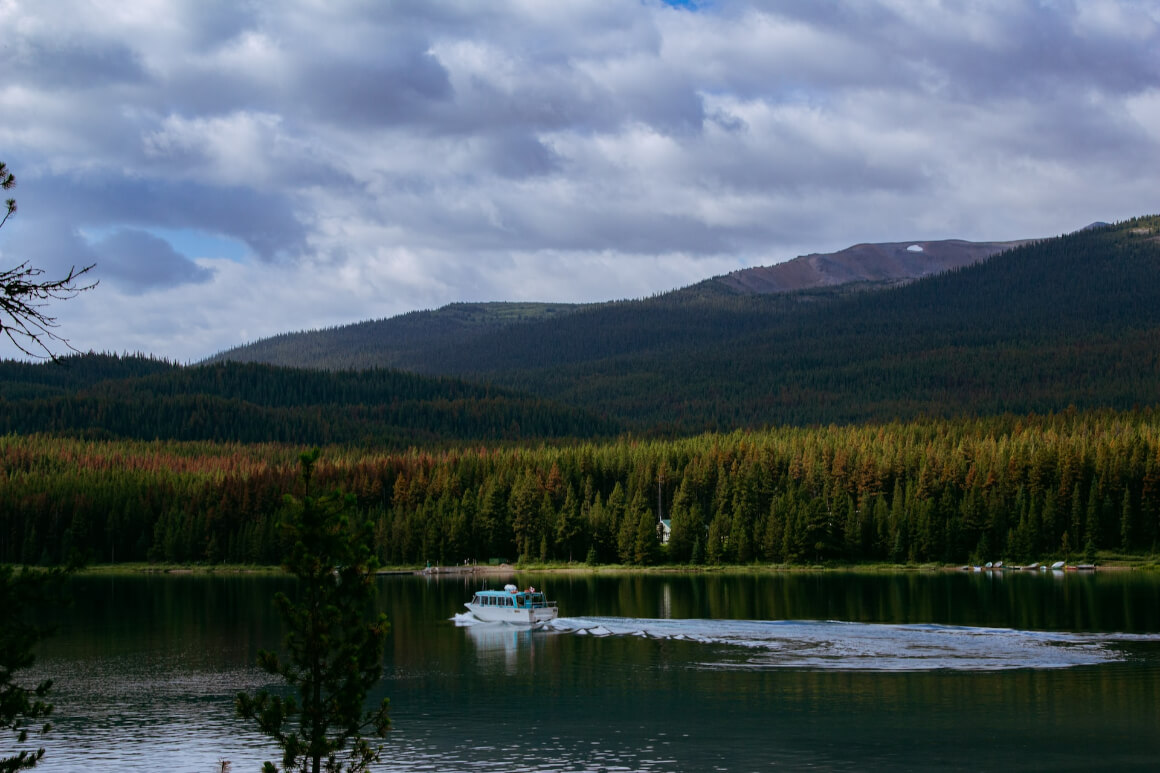 Maligne Lake, Alberta