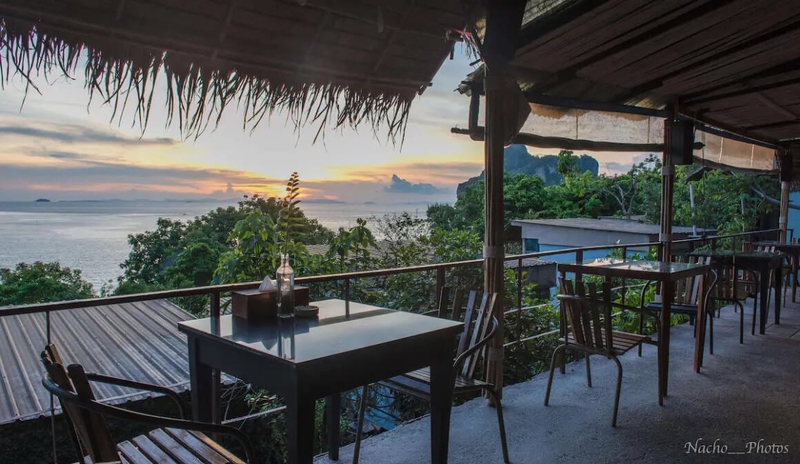 Amazing Bungalow with Picturesque Views of Phi Phi