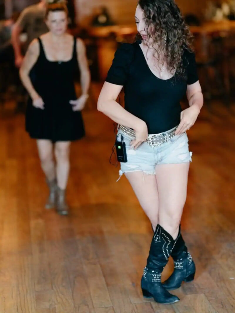 Line Dance Lessons in Nashville