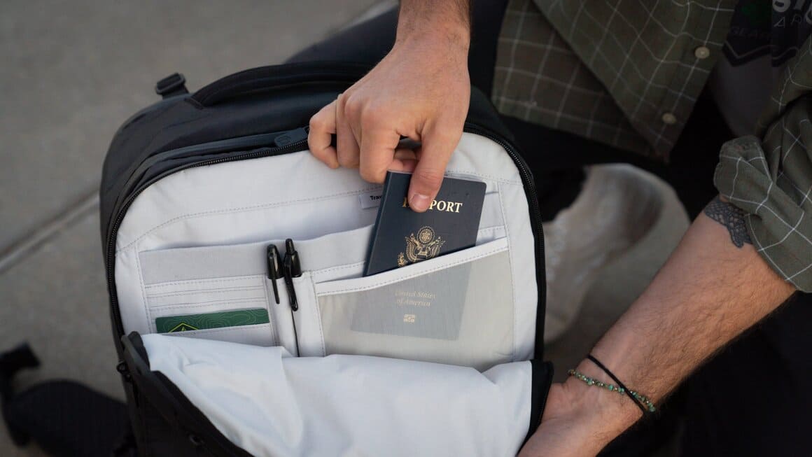 tortuga travel backpack