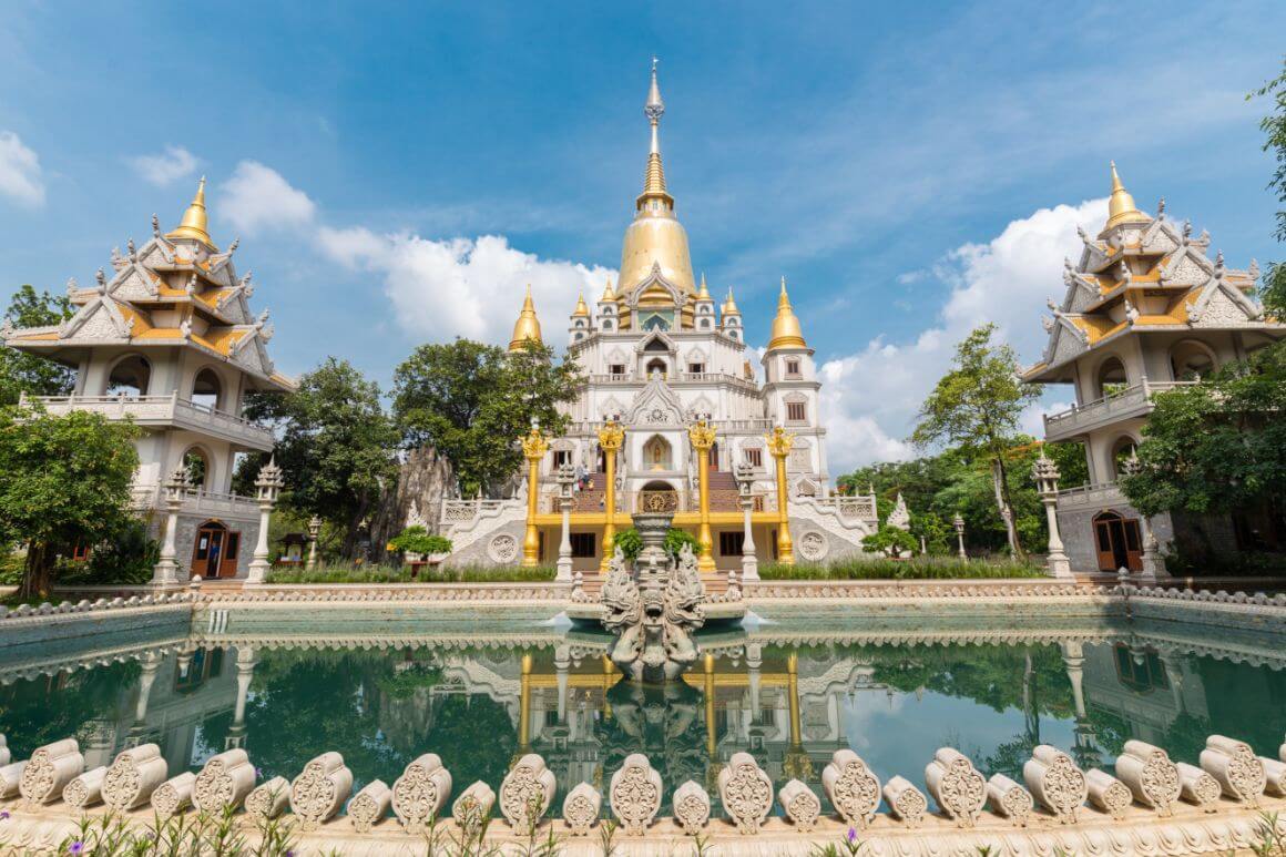 Buu Long pagoda, Vietnam