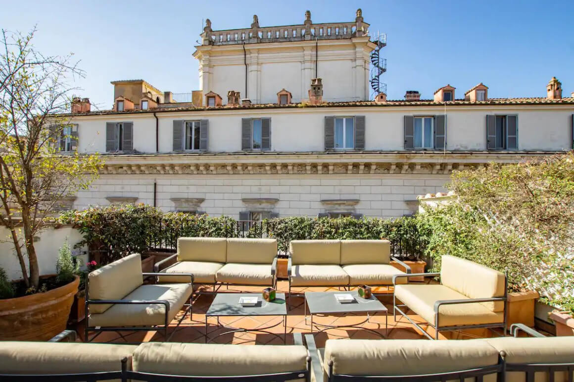 Old Rome Apartment with Terrace