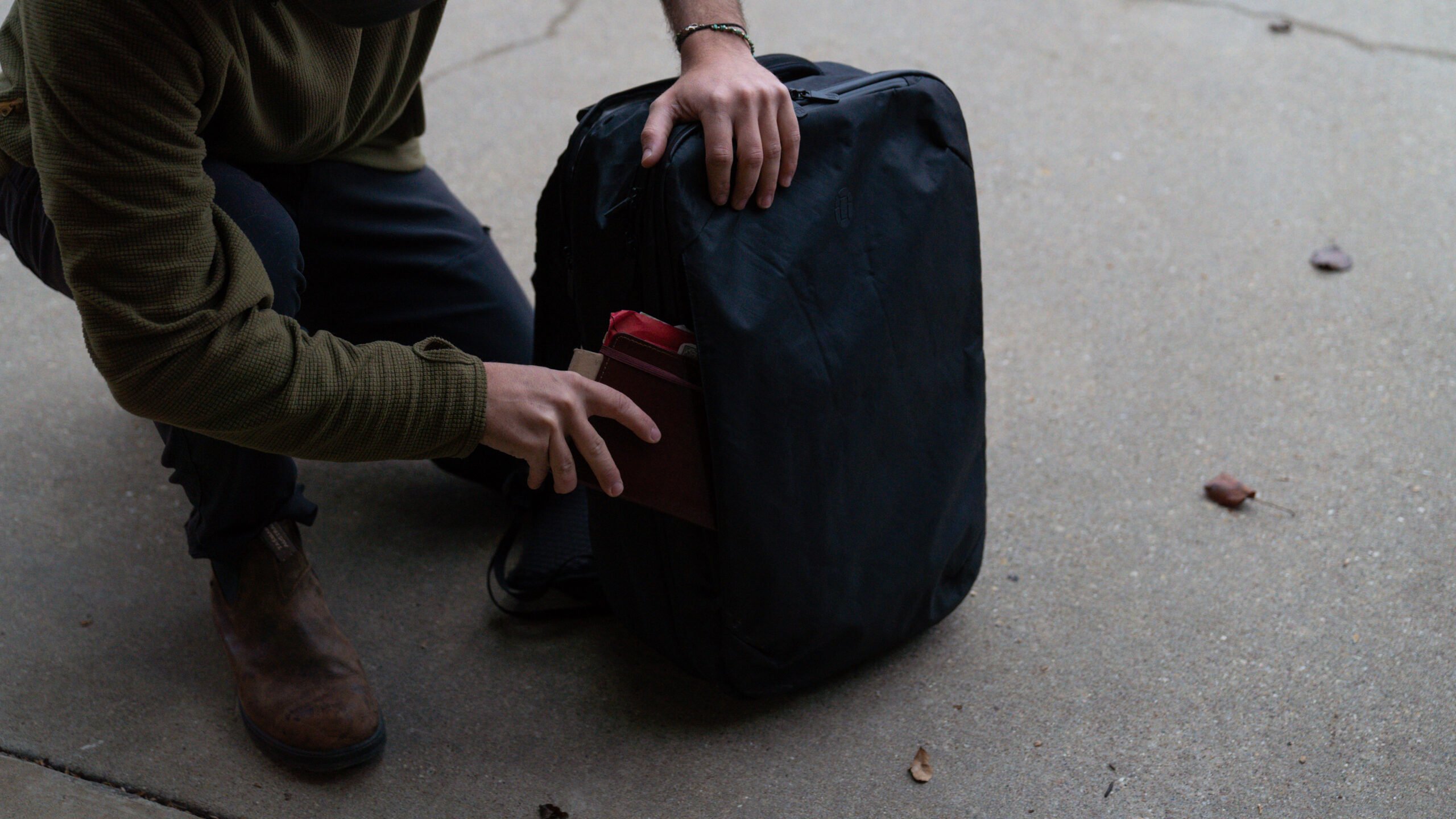 How to Pack a Duffle Bag for Travel - Tortuga