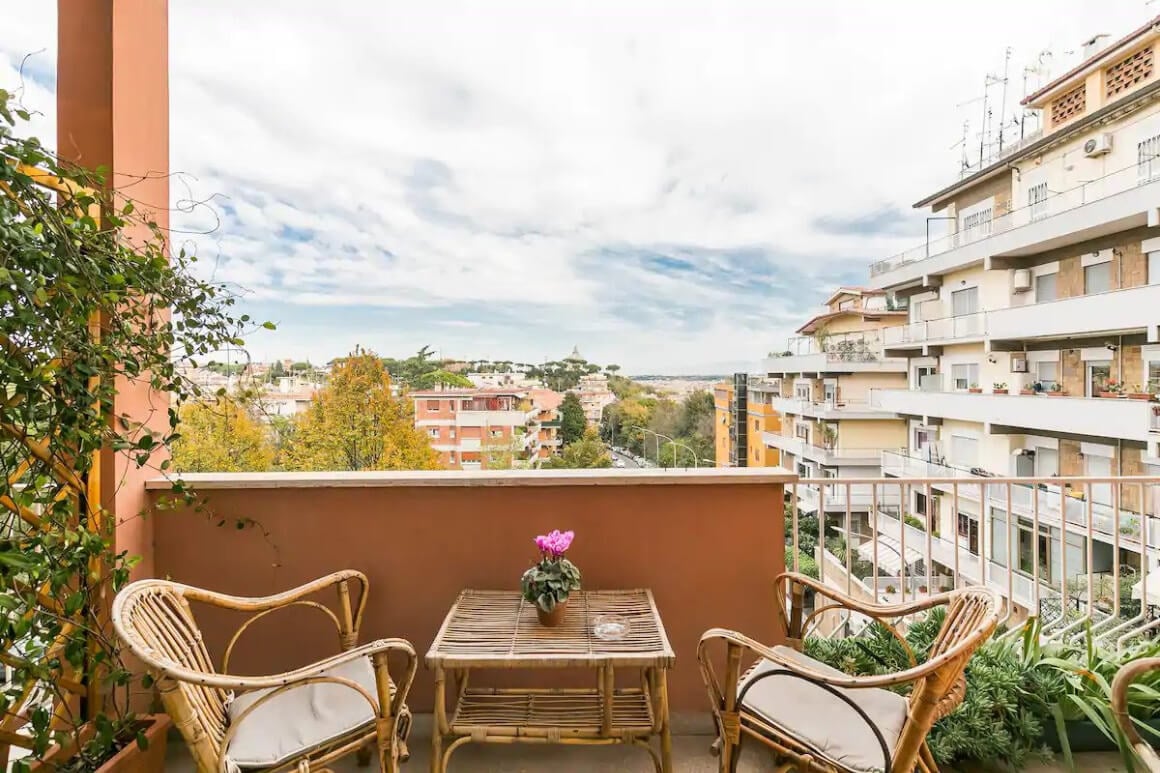 Treetop Apartment