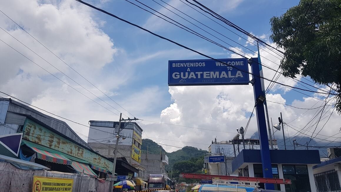 welcome to guatemala sign