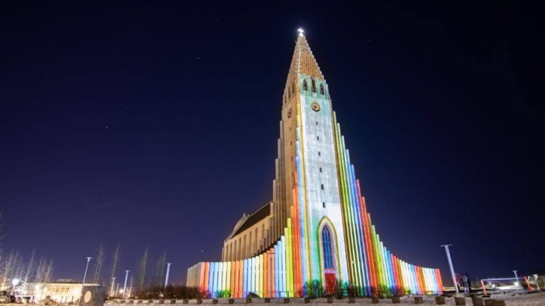 5 AMAZING Hostels in Reykjavik (Insider Guide!)