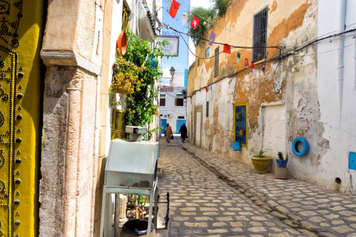 Medina street backpacking Tunisia