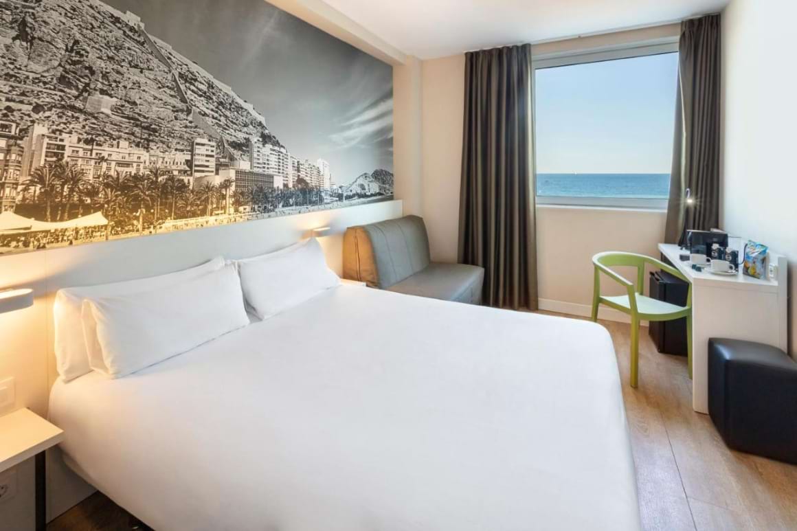 Superior Double Room at B and B Hotel Alicante