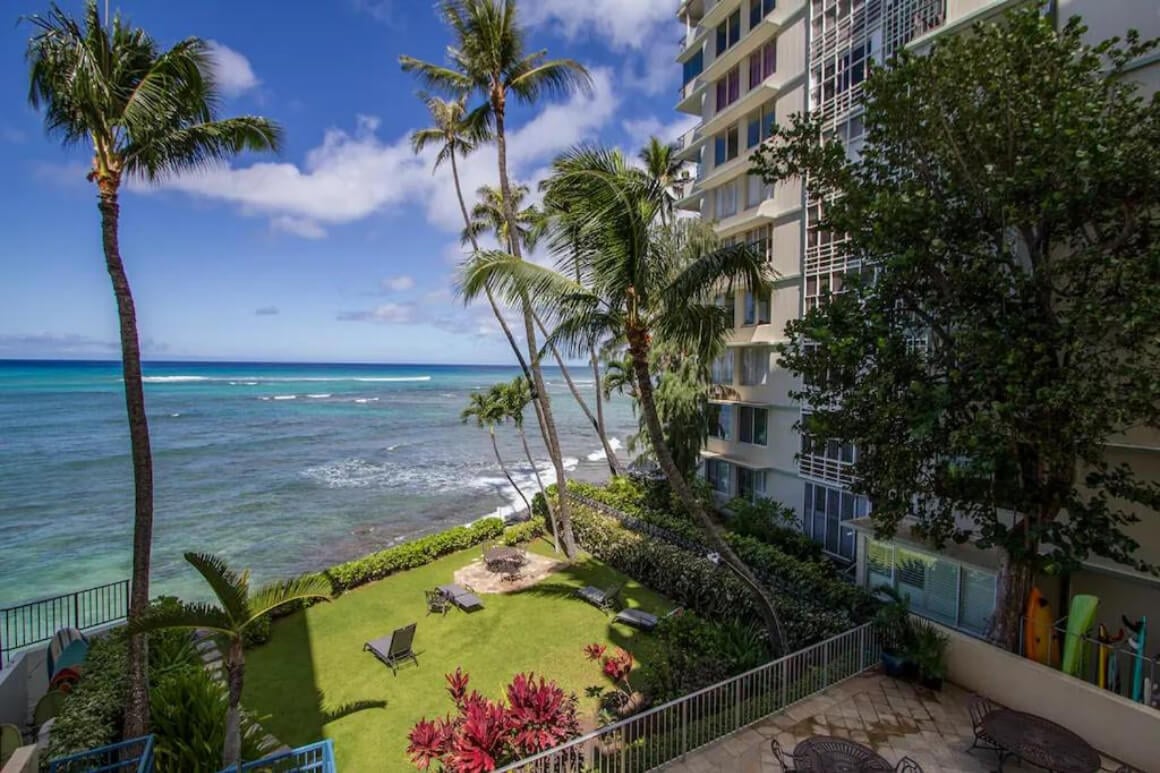 Diamond Head Beach Hotel Oahu