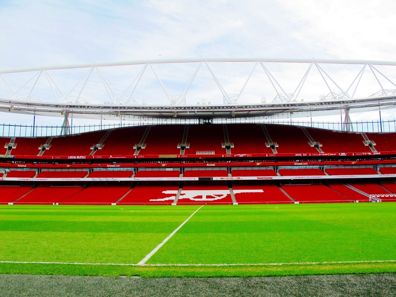Emirates Stadium – London, England