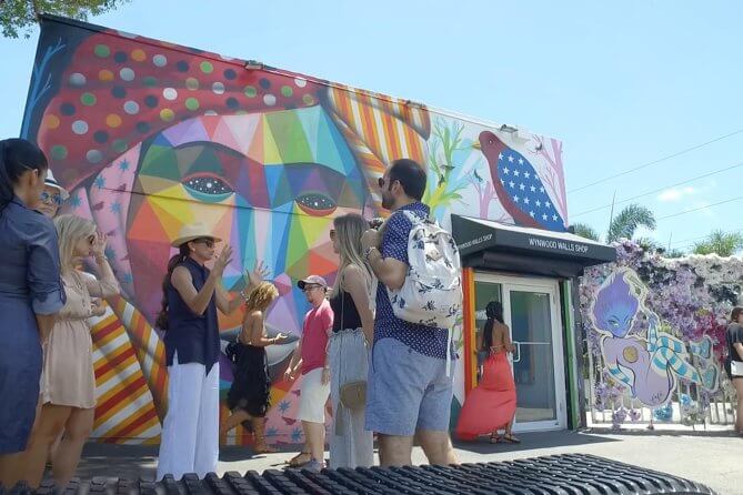 Food and Art Walking Tour of the Wynwood Neighborhood