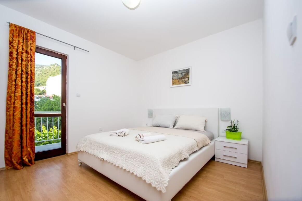 Room 9 Budva
