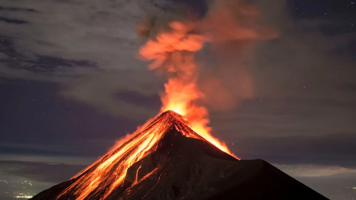 Acatenango and Fuego massive eruption