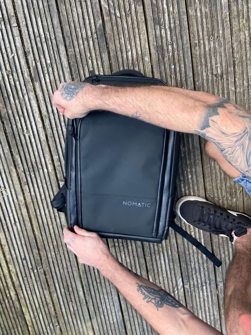 nomatic travel pack 14L